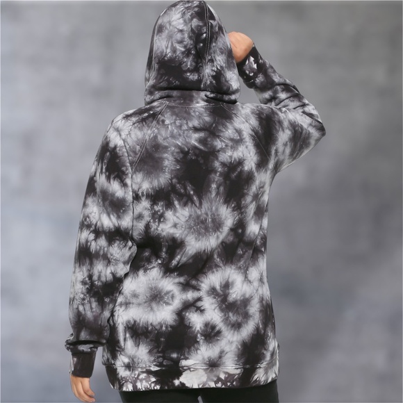 Hot Topic Black & White Tie-Dye Lace-Up Hoodie - Size 1X - Picture 2 of 6